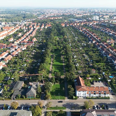 Fewo Am Park - 4P, Boxspringbett, Balkon, Smarttv, Gesundbrunnen, Familienfreundlich Halle  Exterior foto