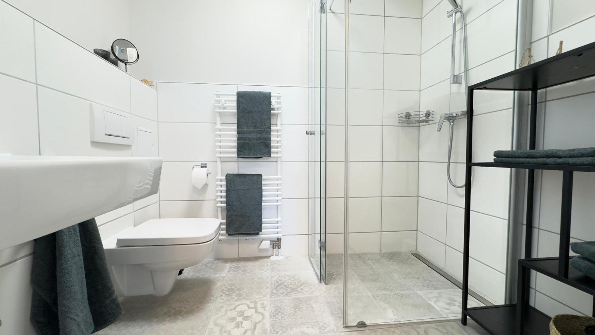Fewo Am Park - 4P, Boxspringbett, Balkon, Smarttv, Gesundbrunnen, Familienfreundlich Halle  Exterior foto